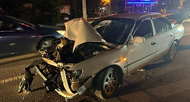 Bir Kişinin Bacaklarının Koptuğu Zincirleme Trafik Kazasında 6 Kişi Yaralandı