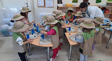 Özel Turgut Özeke Gündüz Bakımevi Öğrencileri Su Altında Yolculuk Yaptı