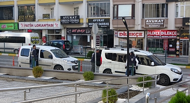 Alıkoydukları Kişiyi Gasp Eden 3 Kişi Yakalandı