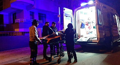 Çorum'da Bir Kişi Havalı Tabanca İle Kendisini Gözünden Vuran Arkadaşını Bıçakladı