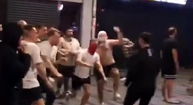 Galatasaray Maçı Öncesi Bayern Münih Taraftarı Taksim'i Birbirine Kattı: 5 Yaralı