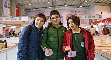 Belediyeden 20 bin öğrenciye hediye kitap kuponu