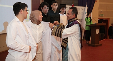 Hekimliğe İlk Adımı Attılar