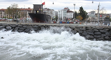 Karadeniz hırçınlaştı