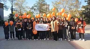 Lösemiyi yenen öğretmen için gökyüzüne balon uçurdular