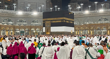 Milyonlar Kabe’ye kavuştu
