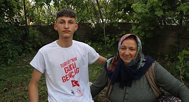 Sahipsiz köpeğin saldırısında yaralanan Berat, yaşadığı korkuyu üzerinden atamadı