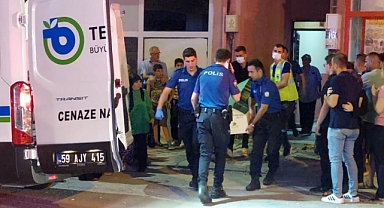 Karısını Döverek Öldürdü