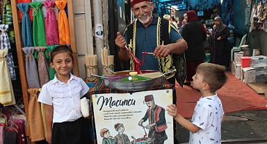 35 yıldır macun satarak geçimini sağlıyor