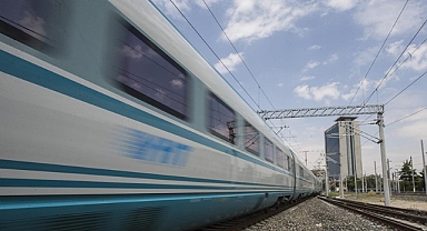 İstanbul-Ankara arasına süper hızlı tren geliyor! 2 şehir arası 80 dakikaya inecek