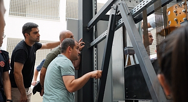 İtfaiyelere asansörde mahsur kalmaya müdahale eğitimi