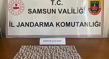 Samsun'da 947 adet sentetik ecza ele geçirildi