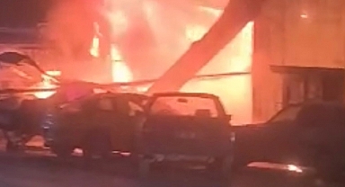 Eşi İle Tartıştıktan Sonra Cinnet Getiren Esnaf İşyerini Ateşe Verdi