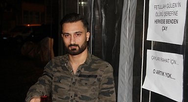 FETÖ elebaşının ölümüne sevinen esnaf çayları ücretsiz dağıttı