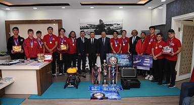 “Gençlerimizin başarıları bizleri gururlandırıyor”