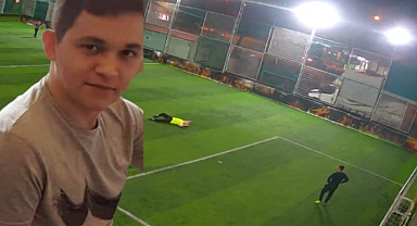 Halı saha maçında kalbine yenik düşen genç hayatını kaybetti