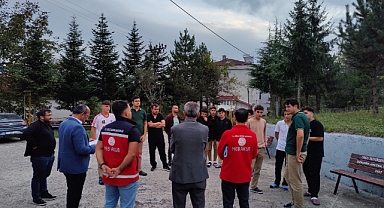 Öğrencilerden gerçeği aratmayan deprem ve yangın tatbikatı