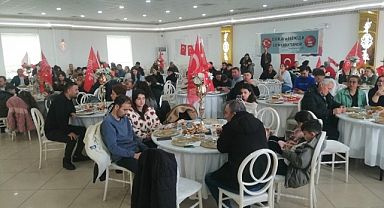 CHP Niksar’da Umudu Gençlerle Büyüttü