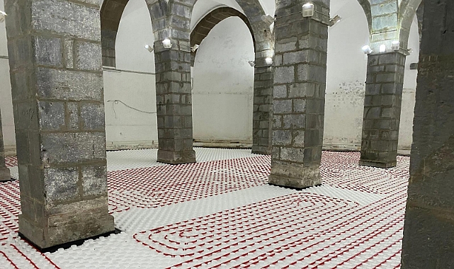 Niksar'da Ulu Caminin Isıtma Sistemi İçin 7 km Boru Döşendi
