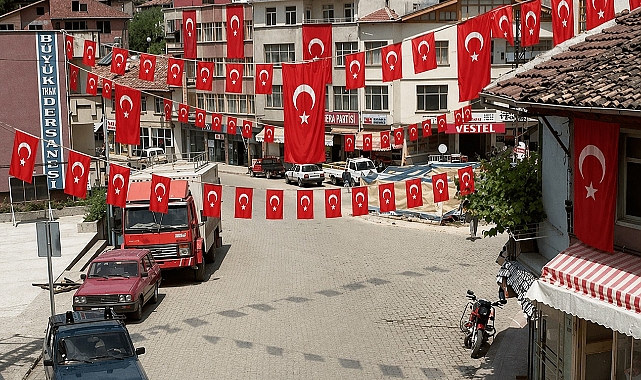 Marş Seslerinden Sessizliğe: Niksar’da Bayramlar Değişti