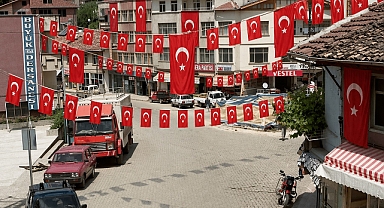 Marş Seslerinden Sessizliğe: Niksar’da Bayramlar Değişti