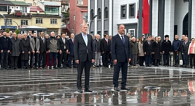 Niksar’da 23 Nisan Çelenk Sunma Töreni Yapıldı