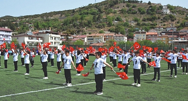 Niksar’da 23 Nisan Ulusal Egemenlik ve Cocuk Bayramı Ertelendi 