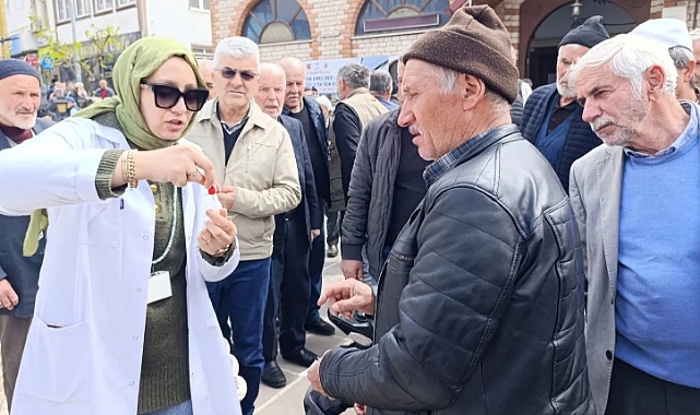 Niksar’da Cuma Namazı Çıkışı Kanser Farkındalığı