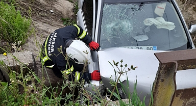 Niksar’da Otomobil Sulama Kanalına Uçtu: Sürücü Yaralandı
