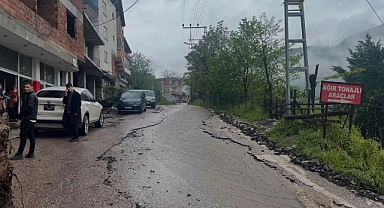 Niksar’ın Komşusunda Heyelan Korkuttu