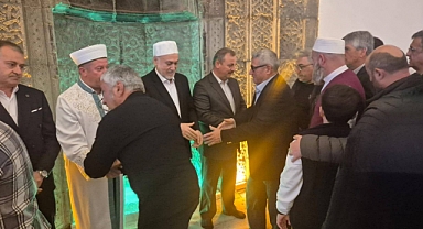 Niksar Protokolü Ulu Camii'nde Bayramlaştı