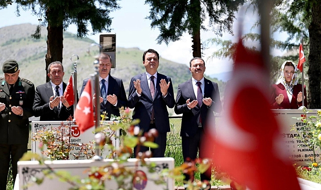Tokat’ta Şehitlikler Ziyaret Edildi