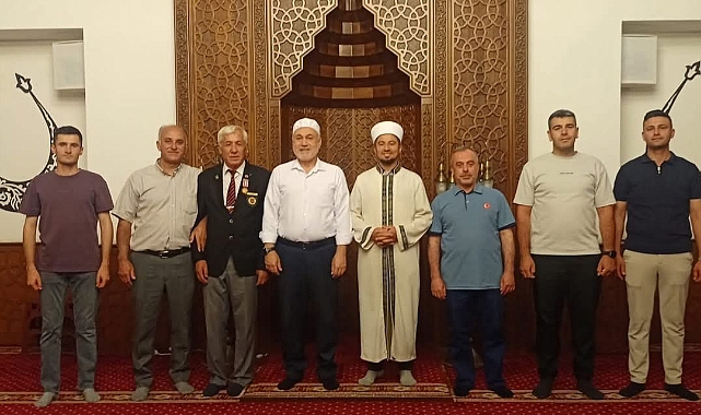 Niksar'da Vefa Rüzgarı: Şehitlerimiz ve Hz. Hüseyin Dualarla Anıldı