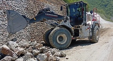 Yağışların Ardından Tokat’ta Yol Bakım ve Onarım Mesaisi