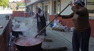 Niksar’da Geleneksel Salça Mesaisi Başladı