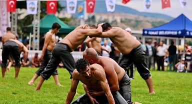 Pehlivanlar Tokat’ta Er Meydanında Sahne Aldı
