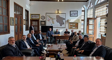 AK Parti Heyetinden Niksar Belediyesine Ziyaret