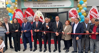 Niksar Akademi Görkemli Törenle Açıldı
