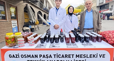 Niksar’da Mesleki Eğitim Pazara Taşındı
